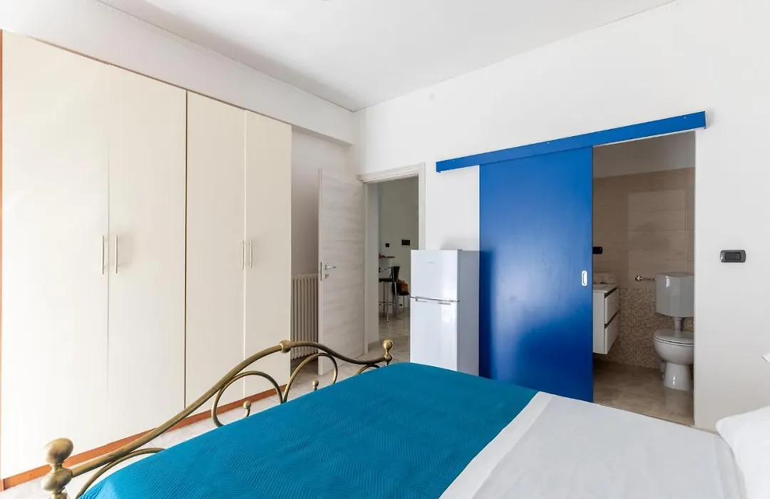 Easy Stay Verona Rooms-1